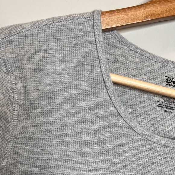 Disney Store Womens Size Large Grey Waffle Knit Long Sleeve Mickey Minnie Love - Picture 3 of 10